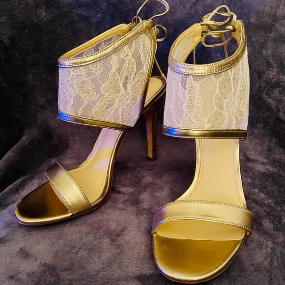 Ivanka Trump Size 7 - Picture 1 of 4